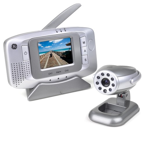 GE Wireless Surveillance Camera Kit w/Portable 2.5" LCD Monitor, - Click Image to Close